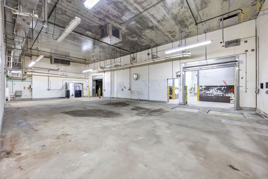 More Photos Of 305 S Wall St, Denmark Industrial For Sale