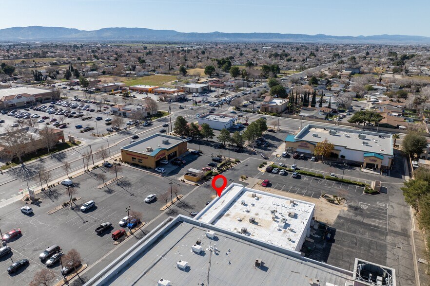 More Photos Of 1041 E Avenue J, Lancaster Unknown For Lease