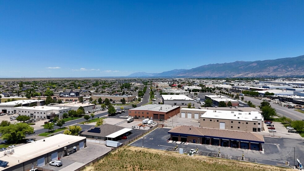 More Photos Of 190 N Cutler Dr, North Salt Lake Warehouse For Lease