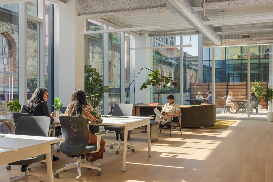 More Photos Of 300 Kent Ave, Brooklyn Office For Lease