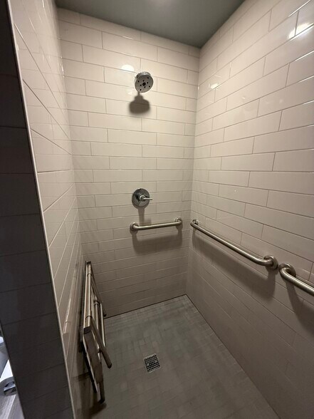 More Photos Of 5700 E Evans Ave, Denver Showroom For Lease