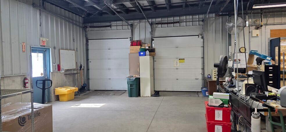 More Photos Of 39 E Davis St, Quinte West Industrial For Sale
