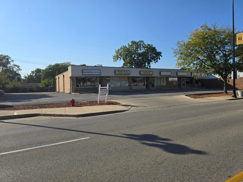 More Photos Of 9225-9259 Waukegan Rd, Morton Grove Unknown For Lease