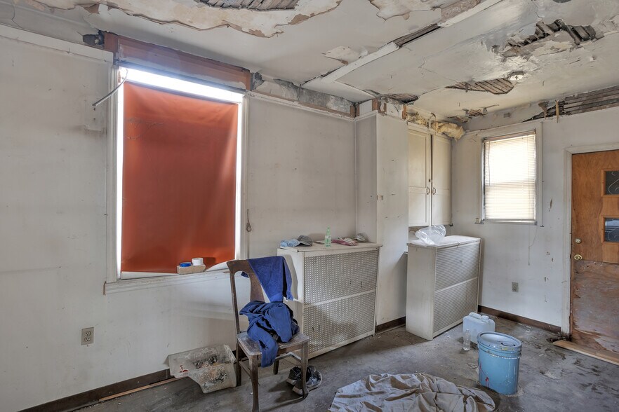 More Photos Of 5433 Broad St, Pittsburgh Assisted Living For Sale