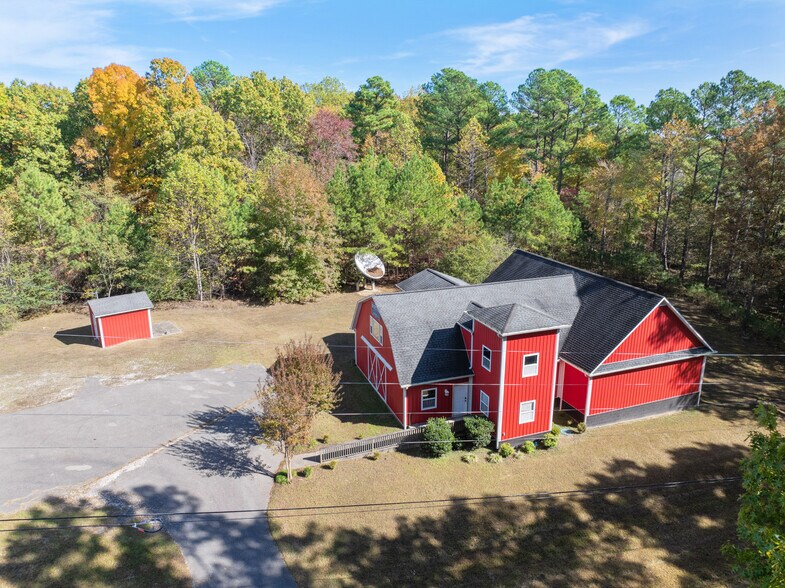 More Photos Of 215 Baker Rd, Huntingdon Lodge Meeting Hall For Sale