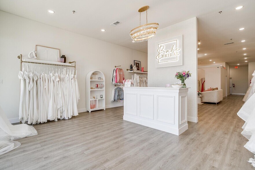 More Photos Of 1801 Lone Oak Rd, Weatherford Storefront Retail Office For Lease