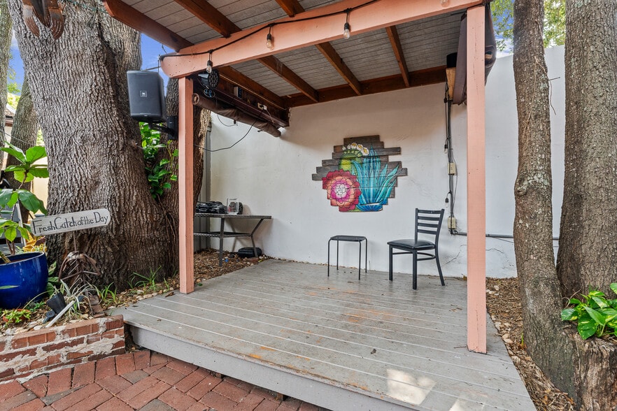 More Photos Of 22 Hypolita St, Saint Augustine Restaurant For Sale