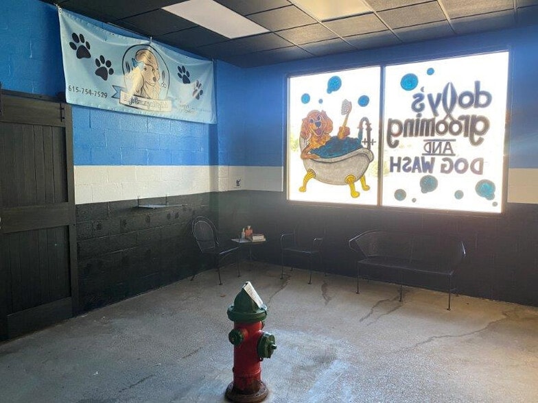 More Photos Of 485 N Mount Juliet Rd, Mount Juliet General Retail For Sale