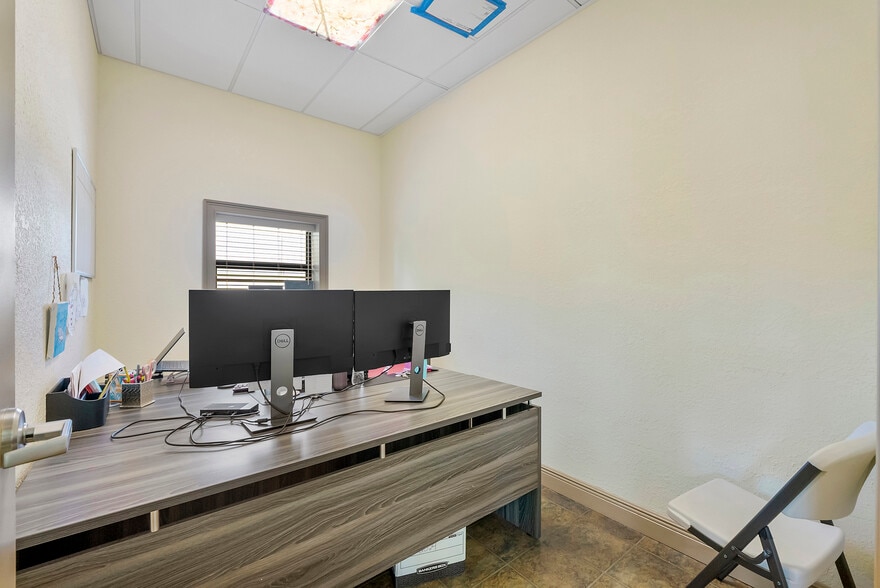 More Photos Of 1133 53rd Ct N, Mangonia Park Warehouse For Sale