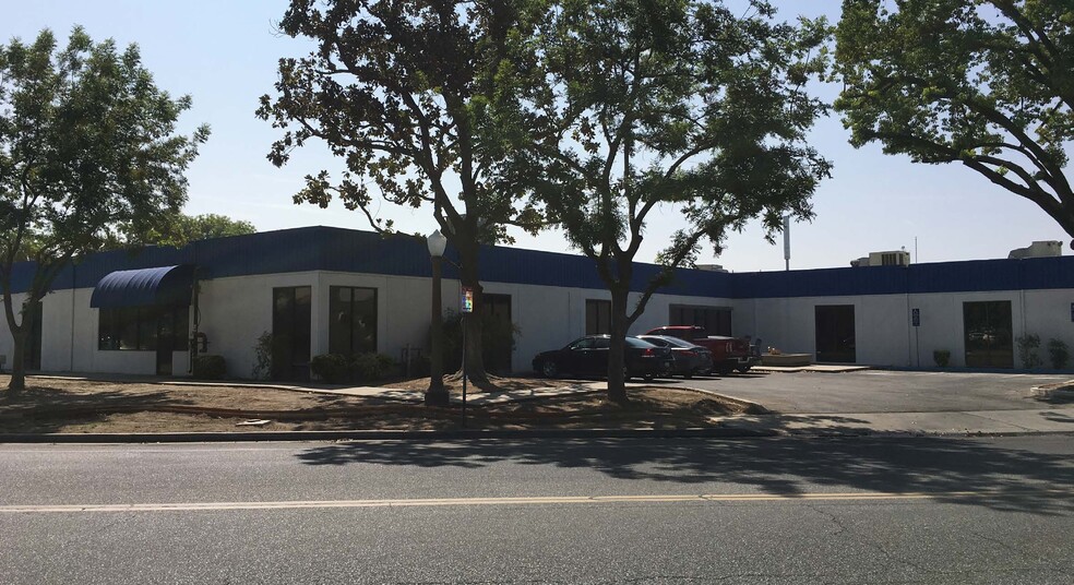 Primary Photo Of 1922 N Helm Ave, Fresno Office For Lease