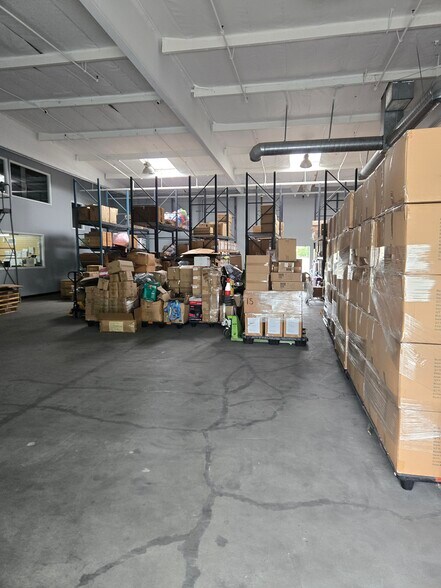More Photos Of 4226 Valley Fair St, Simi Valley Manufacturing For Sale