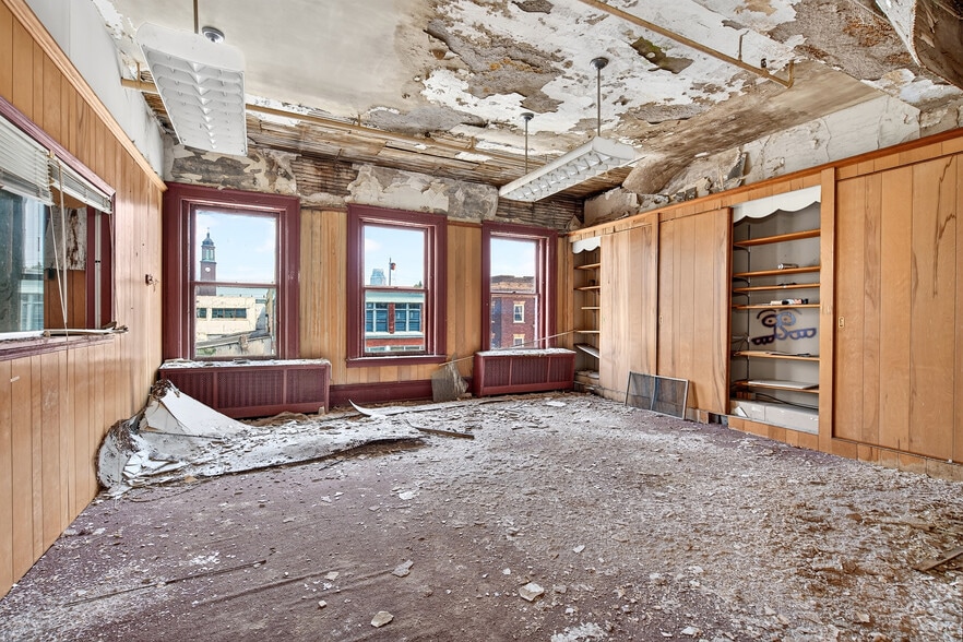 More Photos Of 662 Fillmore Ave, Buffalo Industrial For Sale