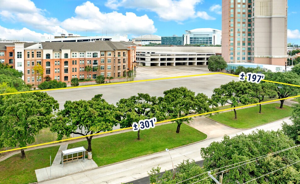 More Photos Of 7807 Main St, Houston Land For Sale