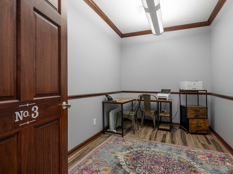 More Photos Of 105 6th Ave, Saint Albans Medical For Sale