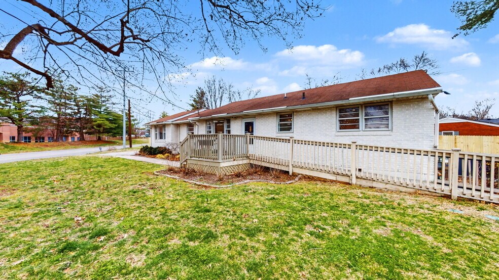More Photos Of 2898 Elm Hill Pike, Nashville Office Residential For Sale