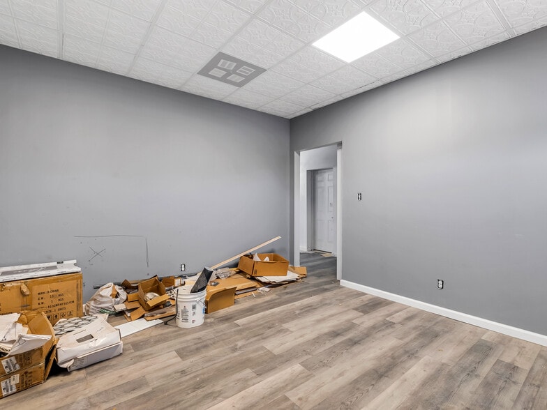 More Photos Of 8808 Saint Charles Rock Rd, Saint Louis General Retail For Sale