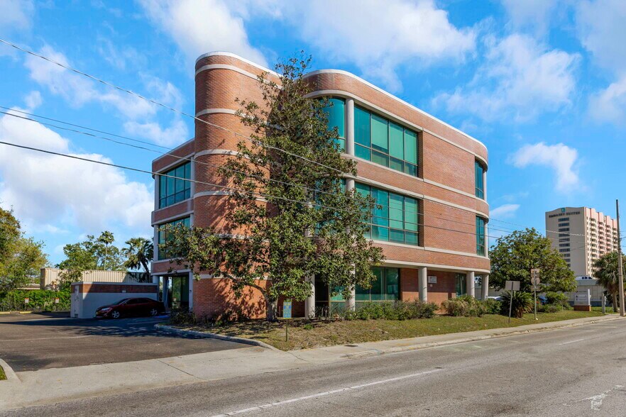 More Photos Of 701 N Westshore Blvd, Tampa Coworking Space