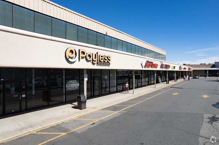 More Photos Of 107-135 Bloomfield Ave, Bloomfield Unknown For Lease