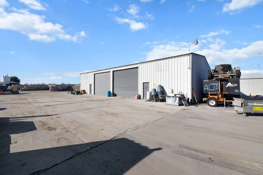 More Photos Of 14450-144470 Walnut Grove- Thornton Rd, Walnut Grove Industrial For Sale