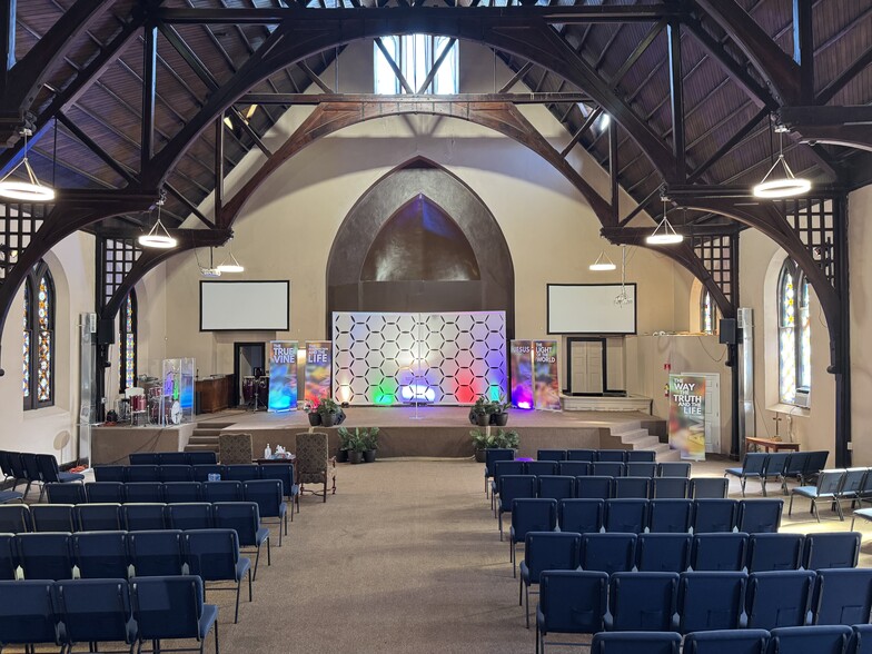 More Photos Of 1 N Fulton Ave, Baltimore Religious Facility For Lease