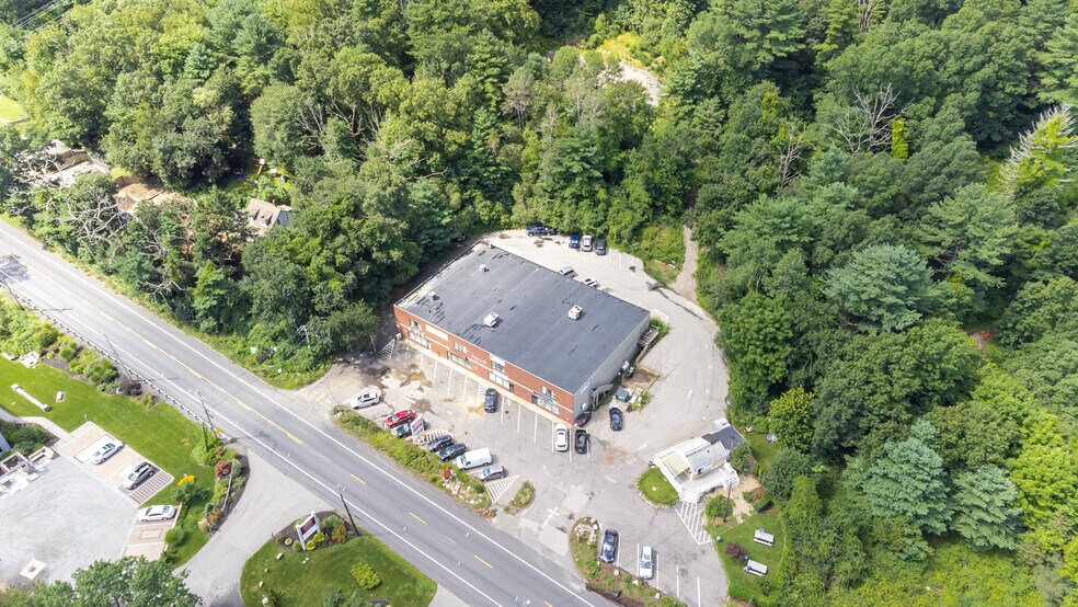 More Photos Of 116 Newburyport Tpke, Rowley Storefront Retail Office For Lease