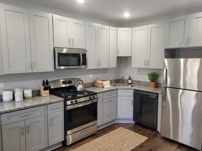 More Photos Of , Chicago Multifamily For Sale