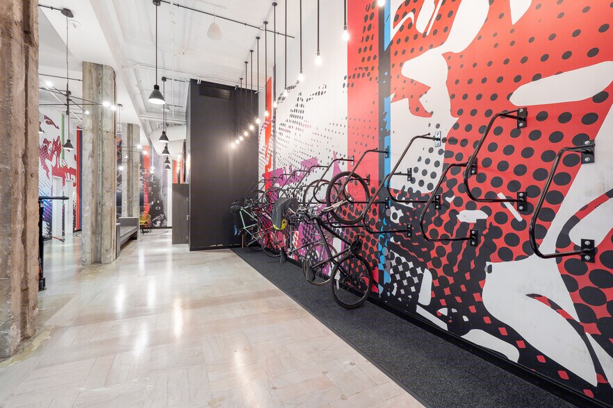 More Photos Of 15 S 5th St, Minneapolis Office For Sale