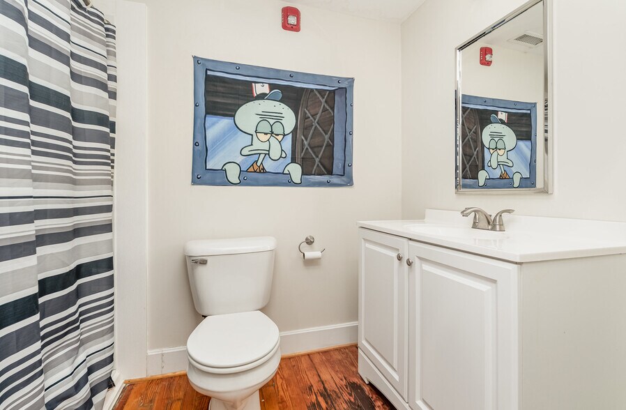 More Photos Of 101 W Main St, Union Dormitory For Sale