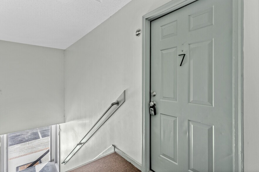 More Photos Of 2322 Indian Dr, Jacksonville Apartments For Sale