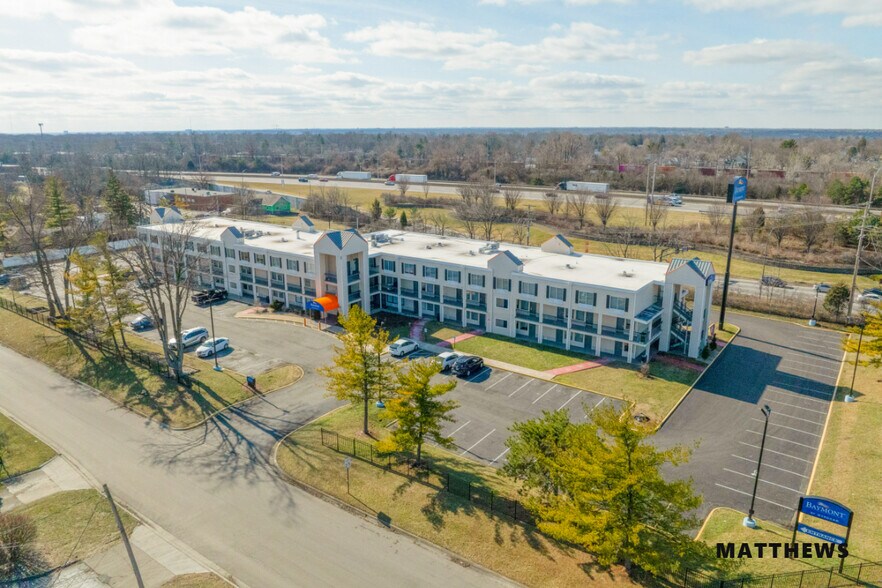 Primary Photo Of 887 Morse Rd, Columbus Hotel For Sale