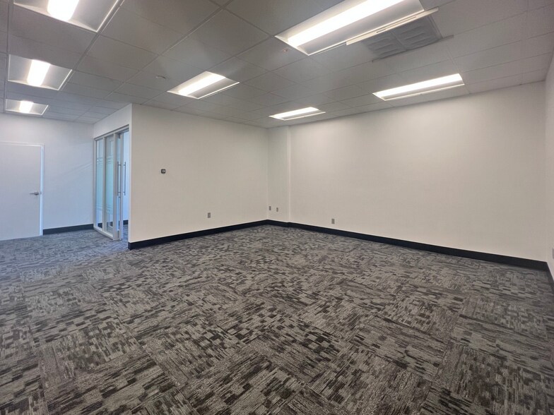 More Photos Of 22330-22356 Hawthorne Blvd, Torrance Medical For Lease
