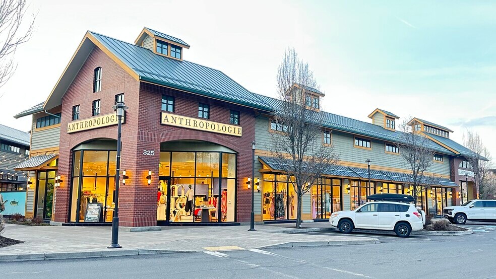 More Photos Of 425 SW Powerhouse Dr, Bend Unknown For Lease