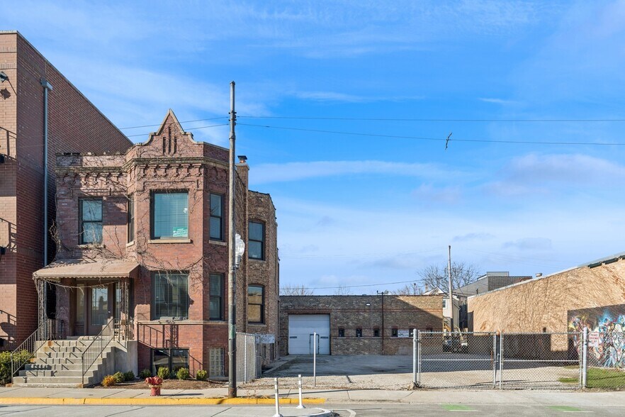 Primary Photo Of 2732 W Belmont Ave, Chicago Multifamily For Sale