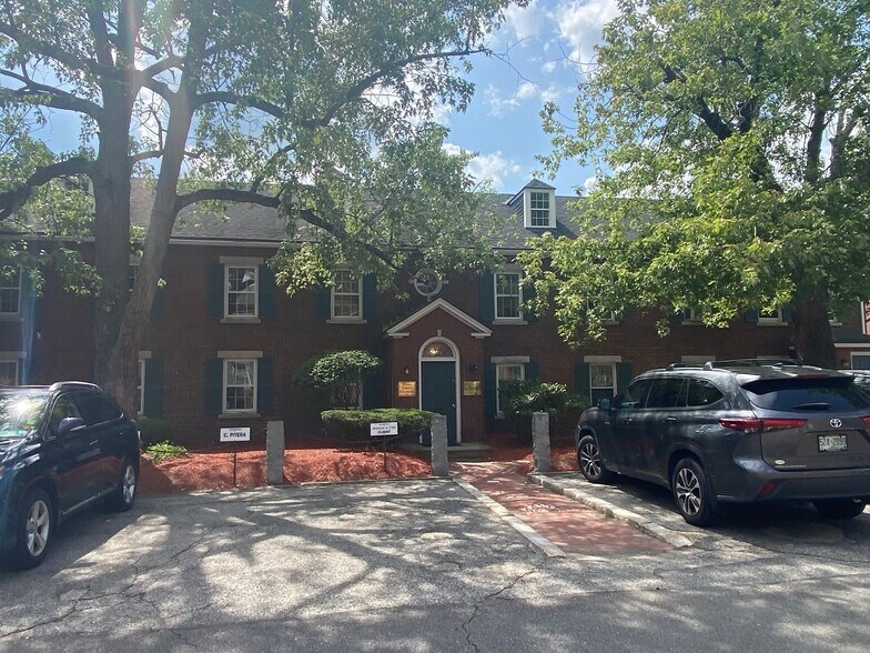 More Photos Of 62 Stark St, Manchester Office For Sale