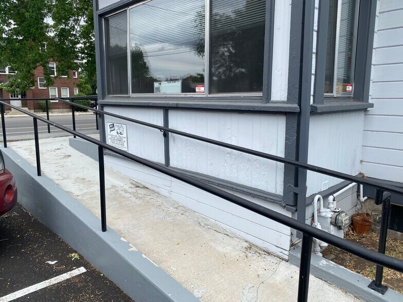 More Photos Of 100 Vine St, Reno Office For Lease