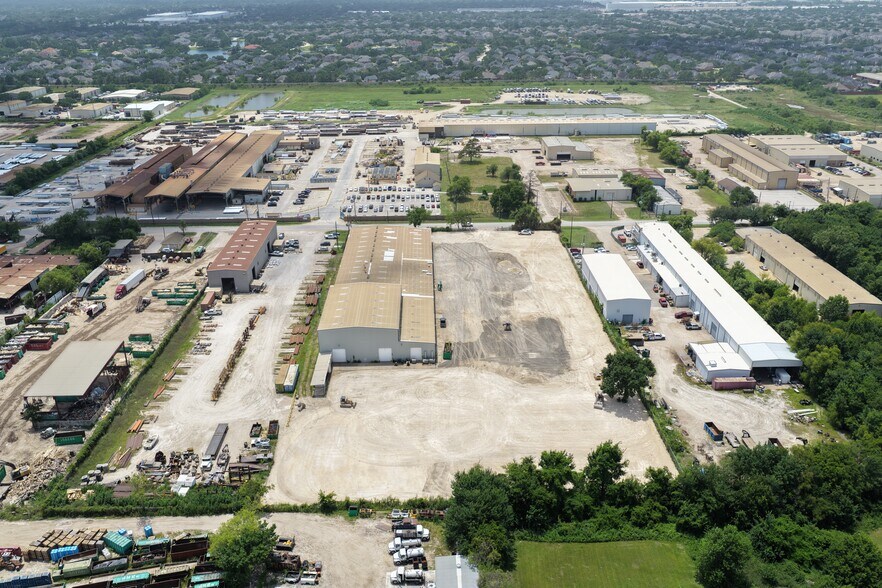More Photos Of 6210 Cunningham Rd, Houston Manufacturing For Lease