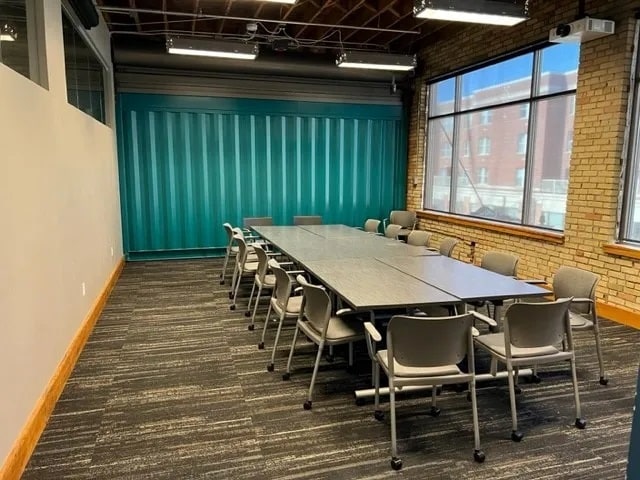 More Photos Of 101 S Washington St, Green Bay Loft Creative Space For Lease