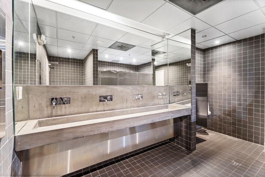 More Photos Of 5960 SW 57th Ave, Miami Office For Sale
