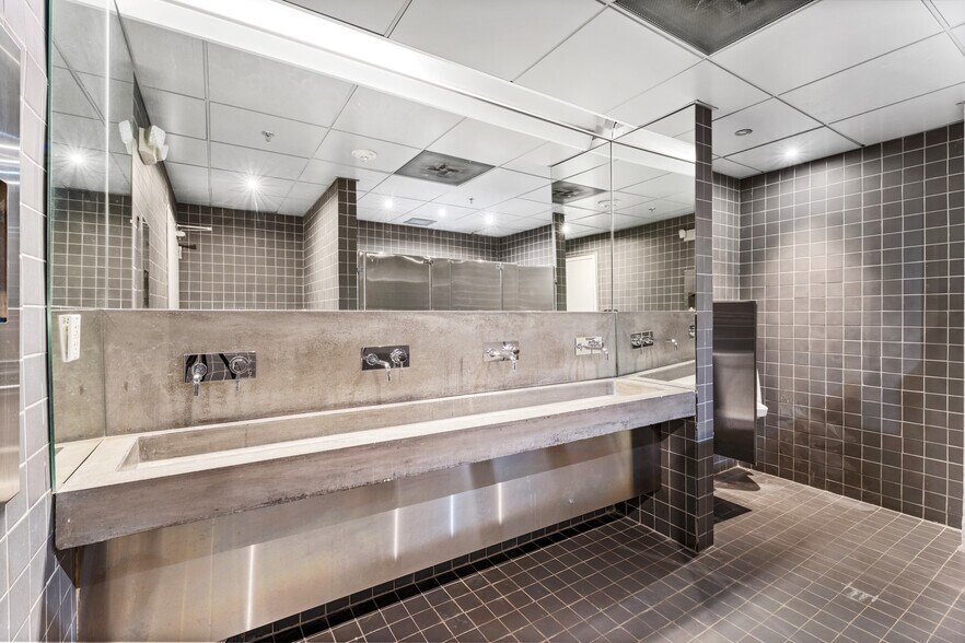 More Photos Of 5960 SW 57th Ave, Miami Office For Sale