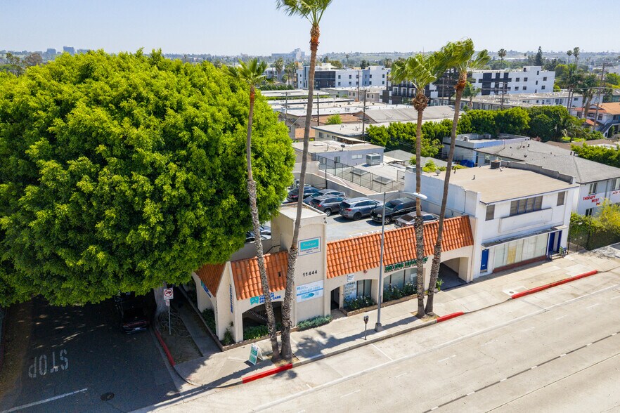 More Photos Of 11444 Washington Blvd, Culver City Medical For Sale
