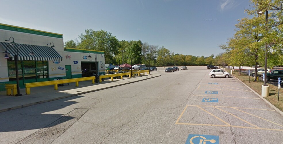 More Photos Of 7834 Reynolds Rd, Mentor Restaurant For Sale