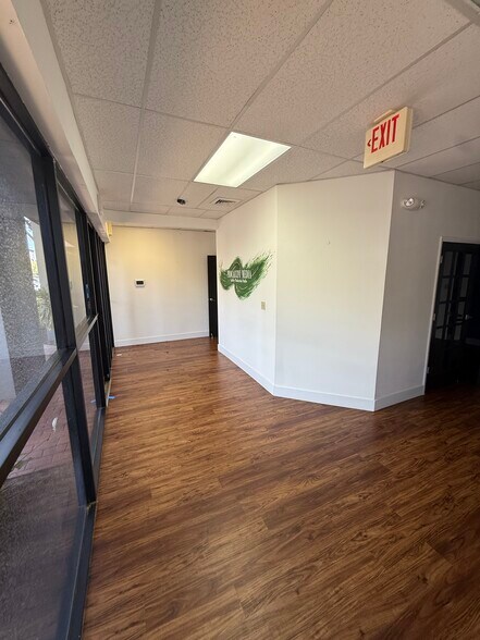 More Photos Of 602 S Military Trl, Deerfield Beach Unknown For Lease