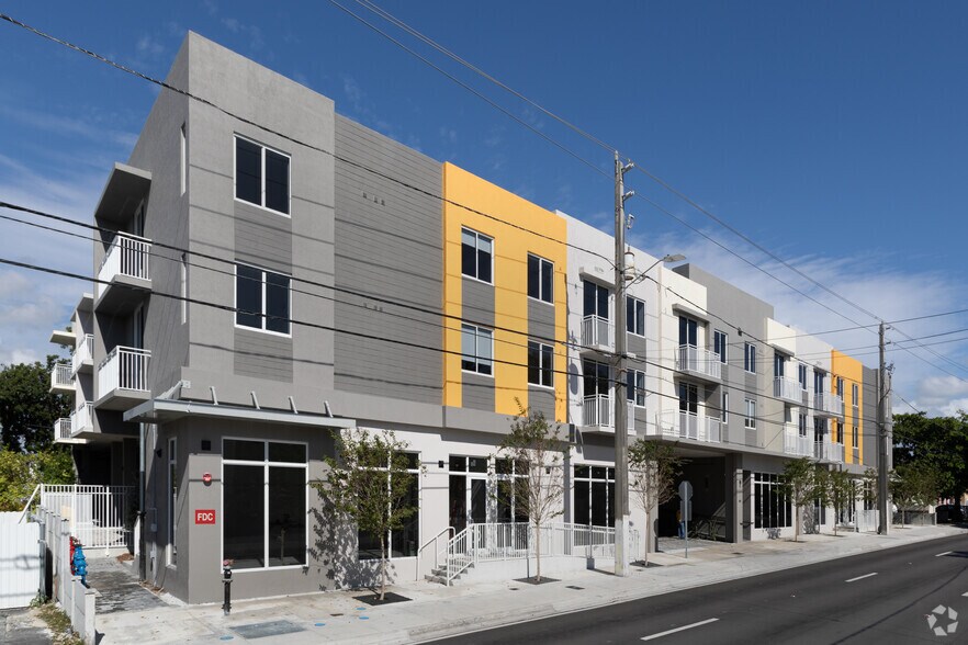 More Photos Of 961 SW 7th St, Miami Apartments For Lease