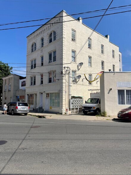 More Photos Of 4-6 John St, Waterbury Apartments For Sale