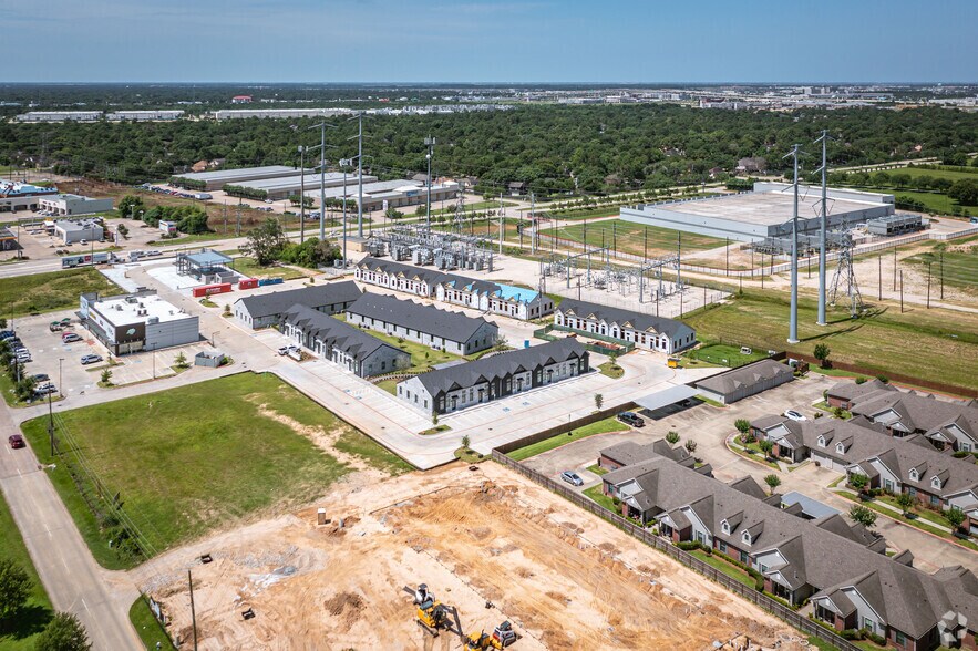 More Photos Of 2035 N Mason Rd, Katy Medical For Lease