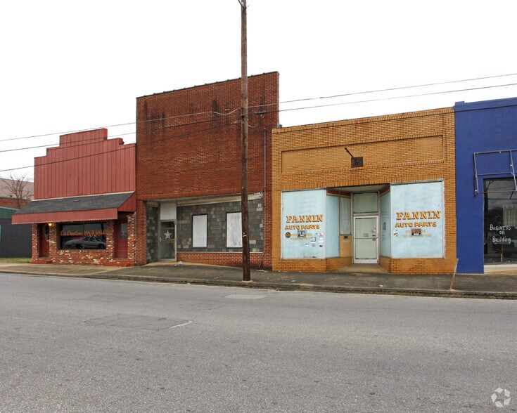 More Photos Of 144 Court St N, Talladega General Retail For Sale