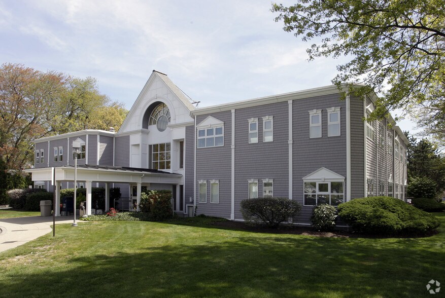 More Photos Of 215 Toll Gate Rd, Warwick Medical For Lease