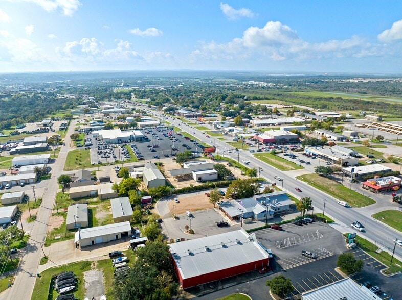 More Photos Of 2411 N US Highway 281, Marble Falls Restaurant For Sale