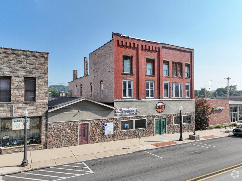 More Photos Of 708-710 Lawrence Ave, Ellwood City General Retail For Sale