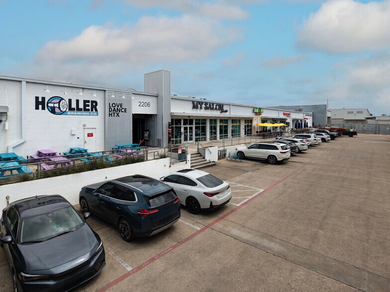 Primary Photo Of 2102-2314 Edwards St, Houston General Retail For Lease